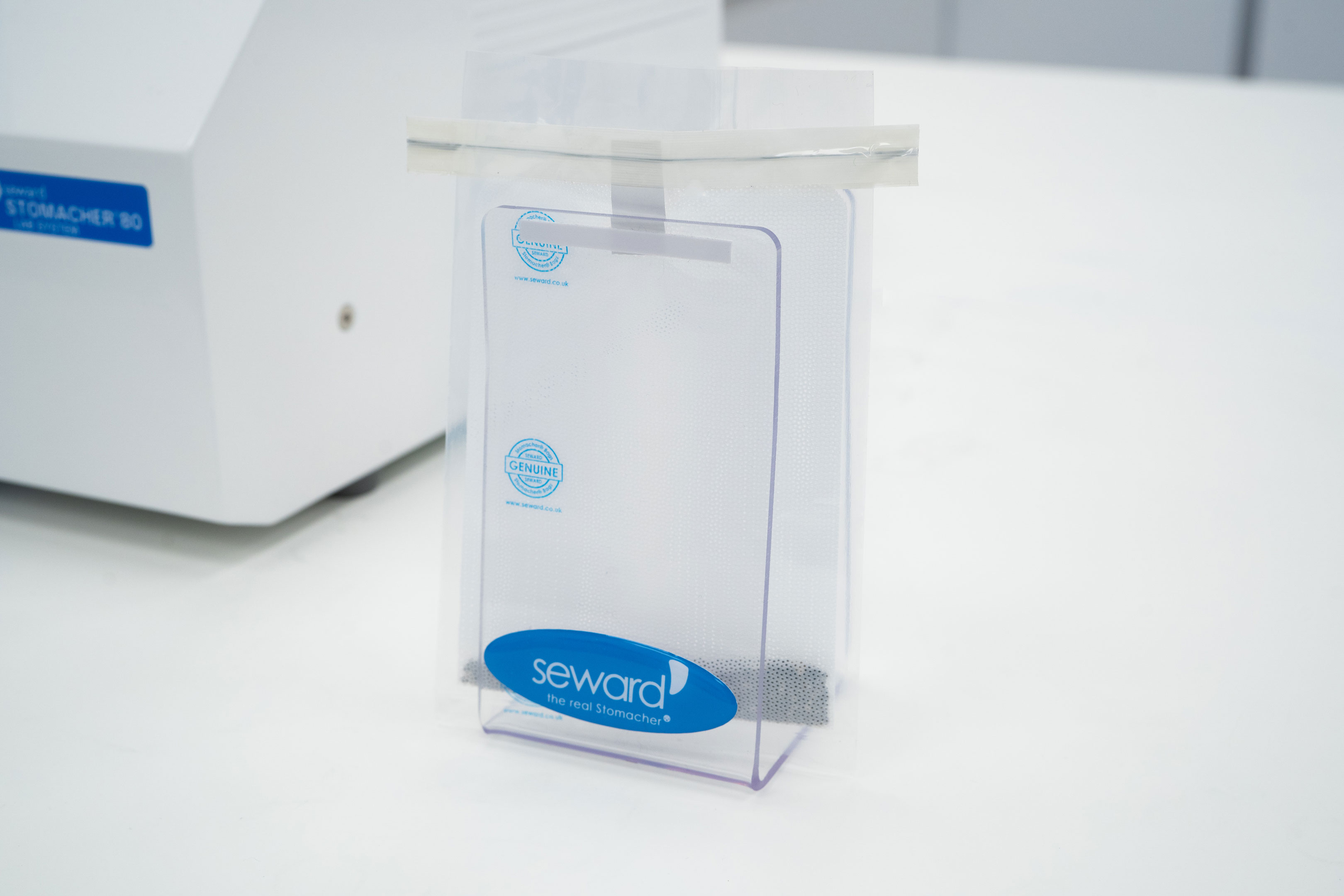 Stomacher® 80 Bag Opener
